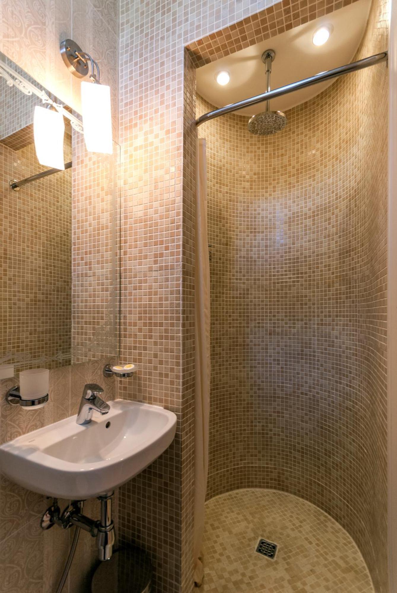 Villa Stanislavskyi Hotel Lviv Oda fotoğraf